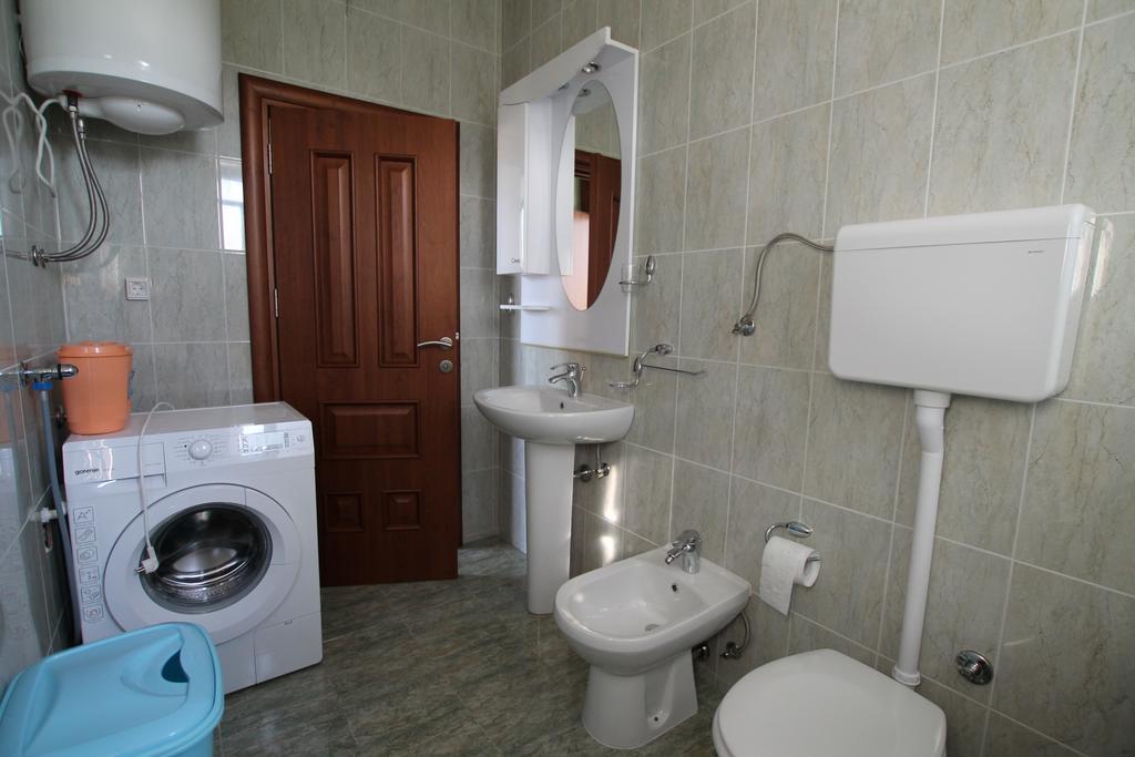 Apartment Bayer Herceg Novi Exteriör bild